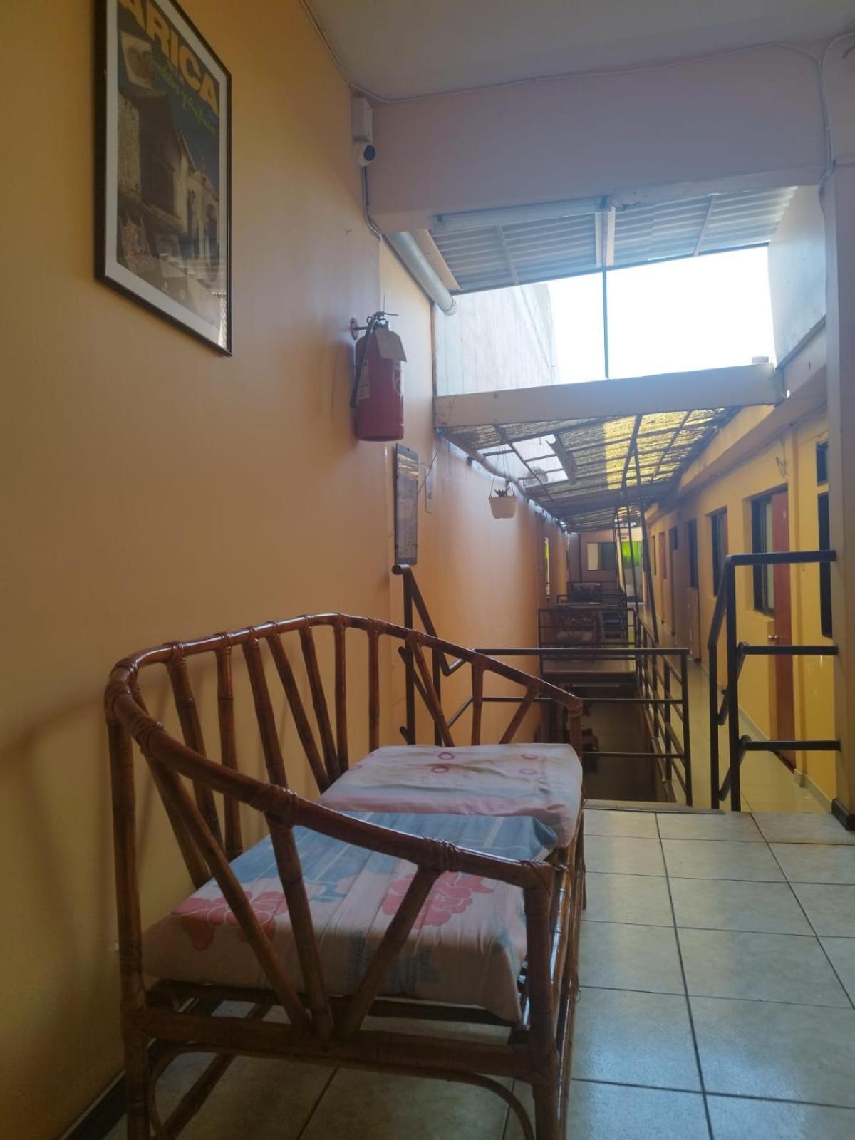 Hostal Venecia Arica Bagian luar foto