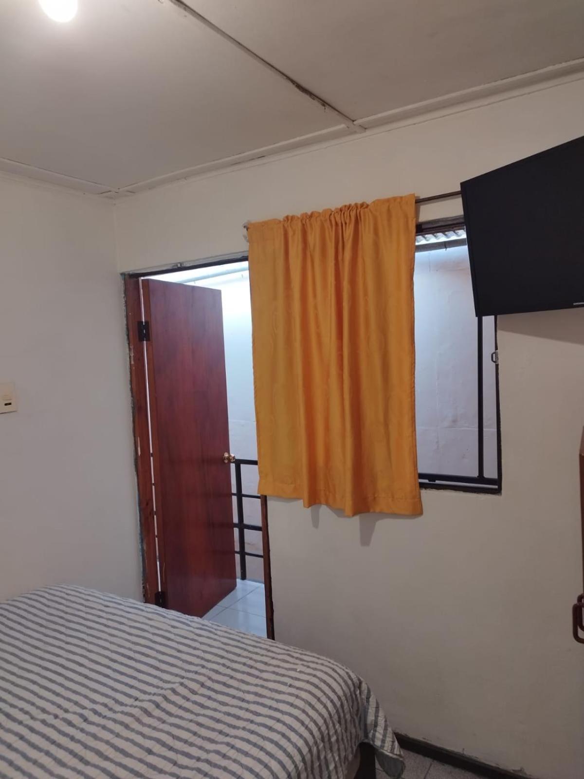 Hostal Venecia Arica Bagian luar foto